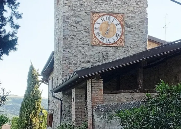 Residenza La Rocca 1227 - Borgo Castello di Serravalle